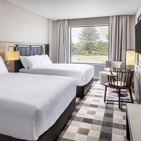 מלון Doubletree By Hilton Auckland Karaka מראה חיצוני תמונה