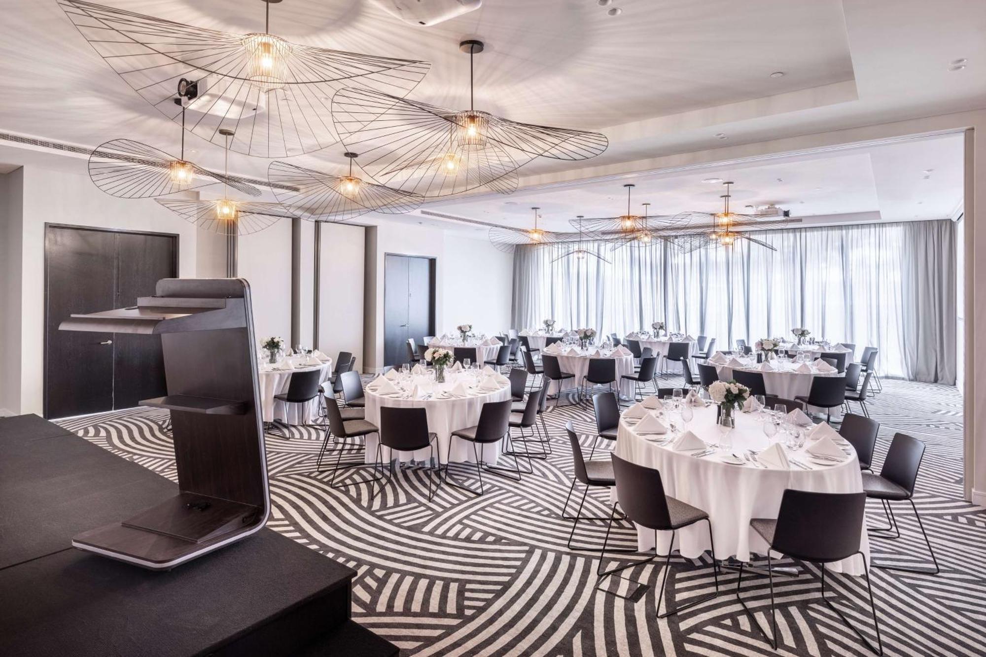 מלון Doubletree By Hilton Auckland Karaka מראה חיצוני תמונה