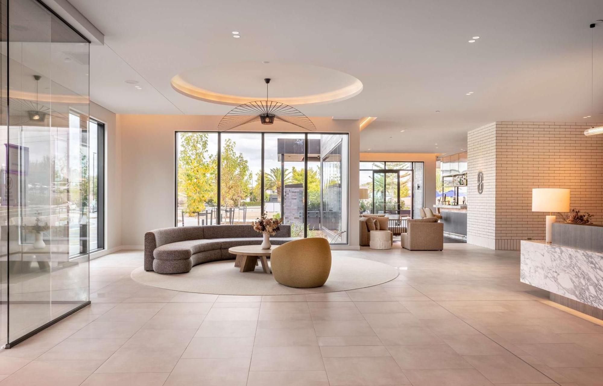 מלון Doubletree By Hilton Auckland Karaka מראה חיצוני תמונה