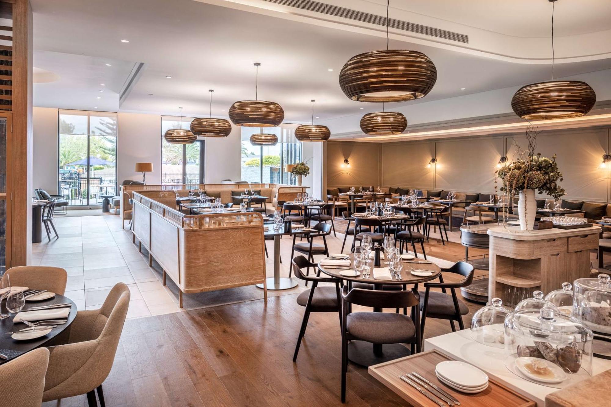 מלון Doubletree By Hilton Auckland Karaka מראה חיצוני תמונה