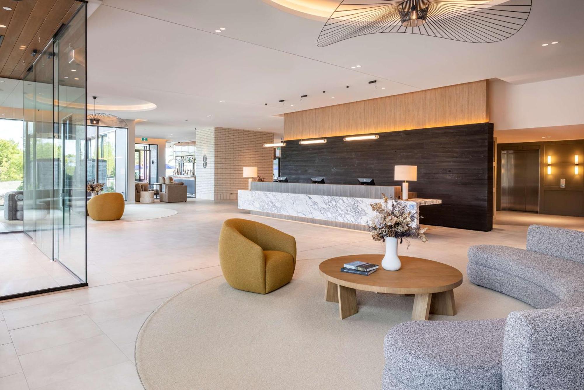 מלון Doubletree By Hilton Auckland Karaka מראה חיצוני תמונה