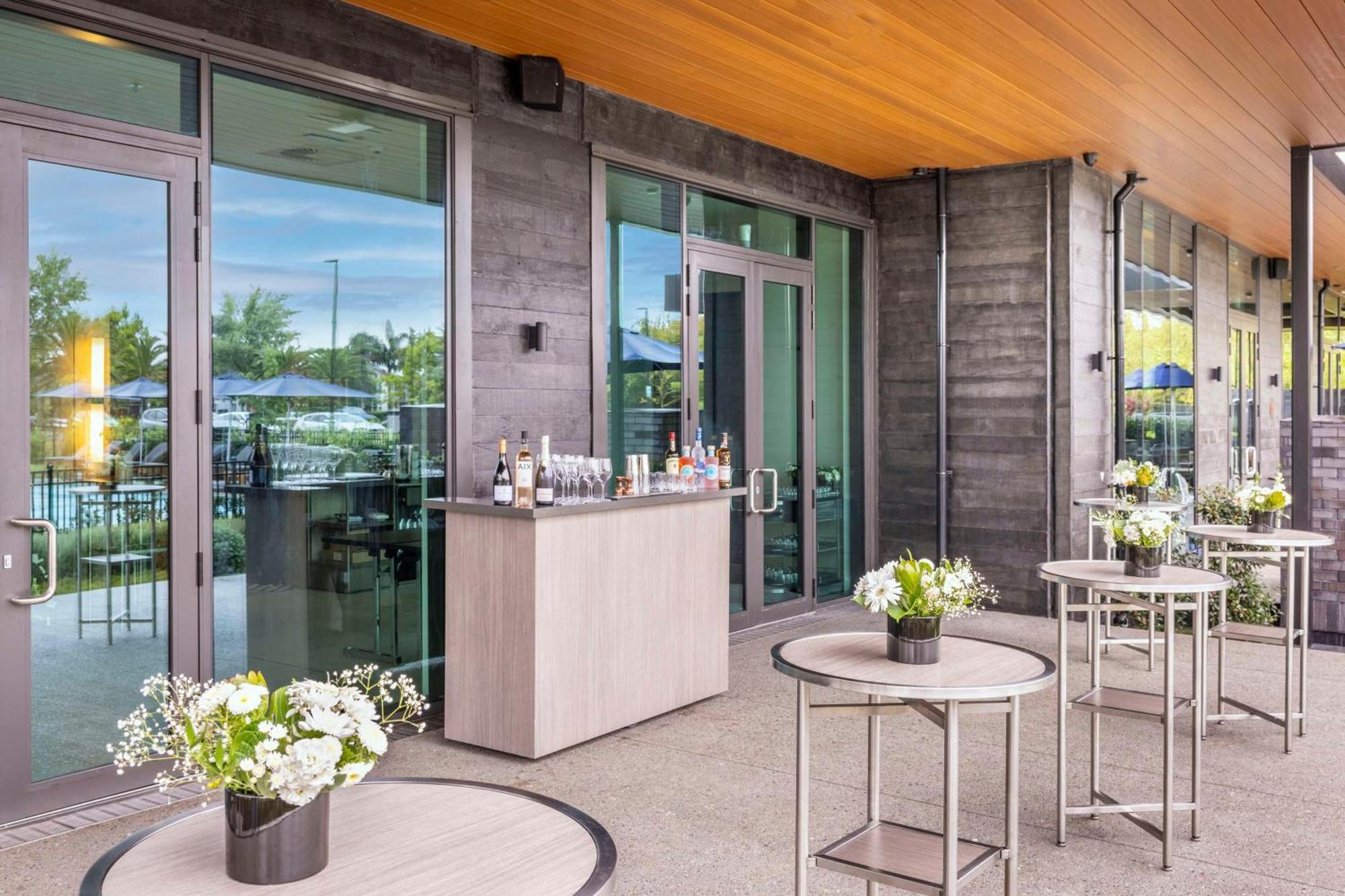 מלון Doubletree By Hilton Auckland Karaka מראה חיצוני תמונה
